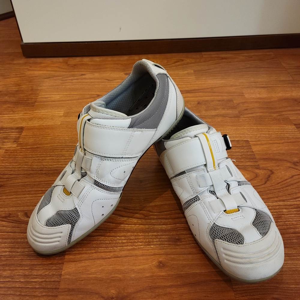 Clarks White and Gray Men's Shoes